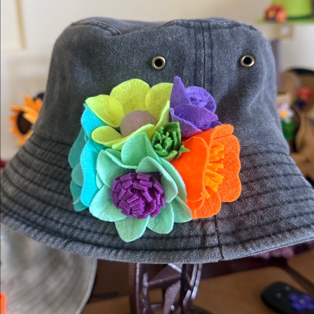 Bouquet of Flowers on your Bucket List Hat
Hand Crafted Petal by Petal - Picture 1 of 5